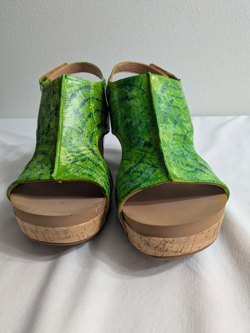 Corky's Comfort Platform Wedge Sandals Green Animal Print Boho Chic Resortwear
